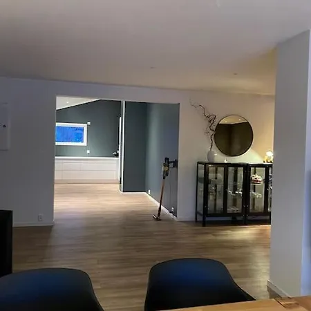 Big House In The Middle Of Lofoten Apartment Kabelvag