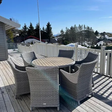 Big House In The Middle Of Lofoten Apartman *